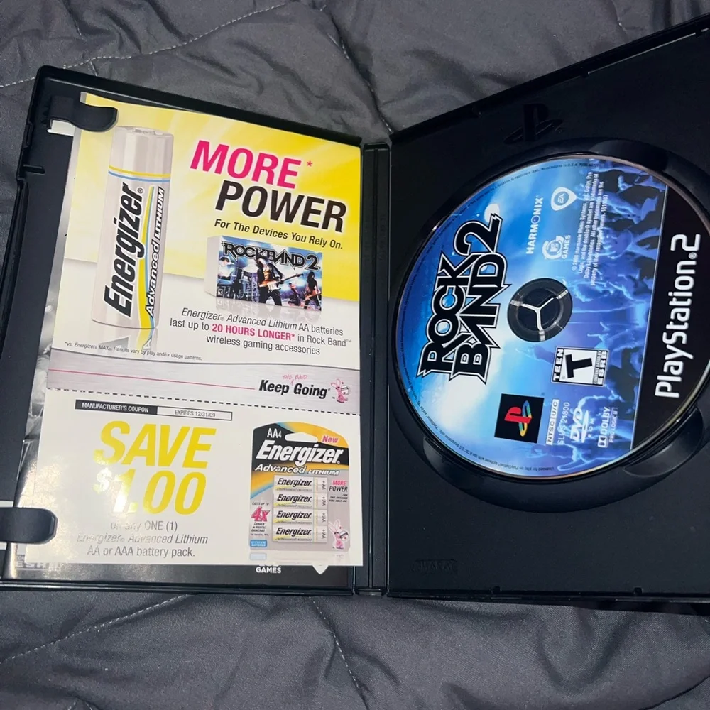 Rock Band 2 for PlayStation 2 - Picture 3 of 4